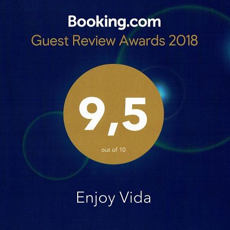 Enjoy Vida Bed and Breakfast Casola di Napoli Buitenkant foto