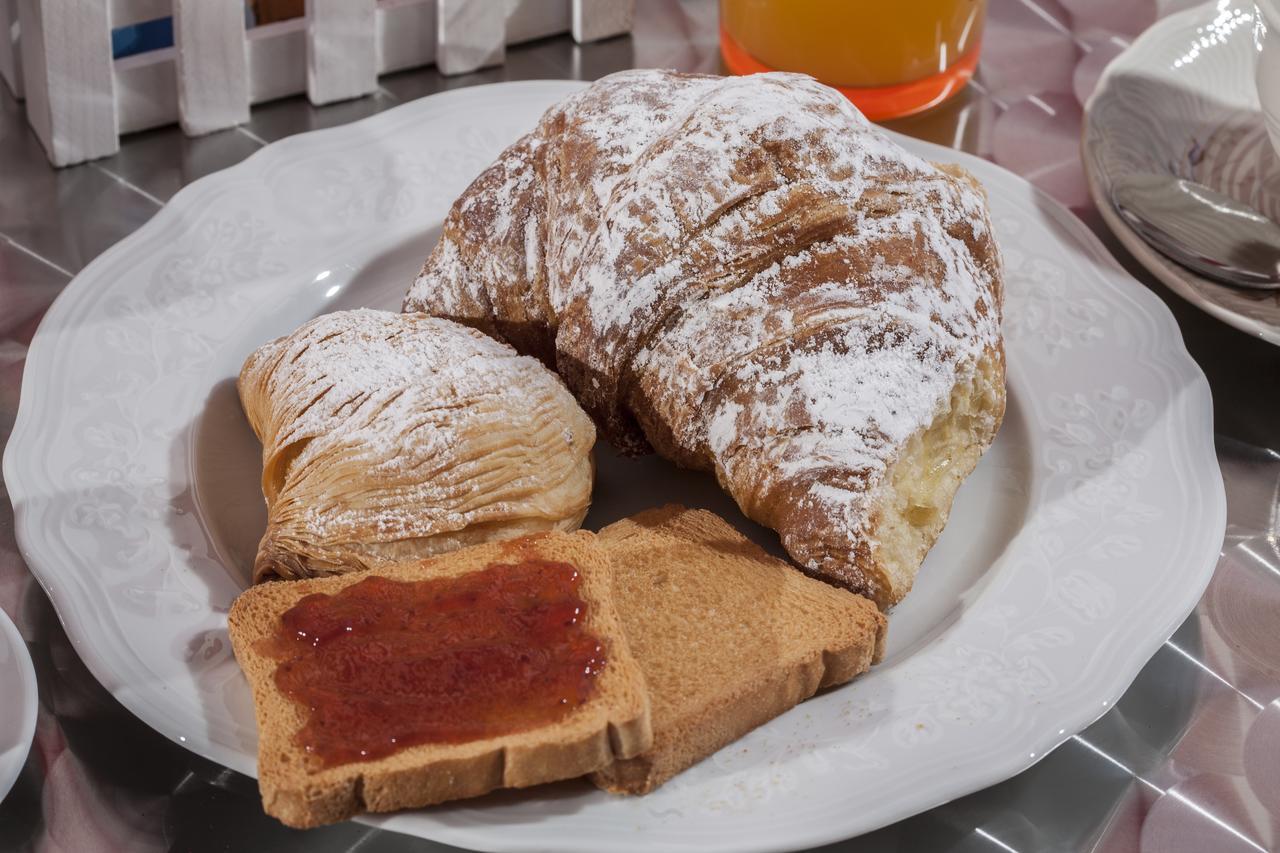 Enjoy Vida Bed and Breakfast Casola di Napoli Buitenkant foto