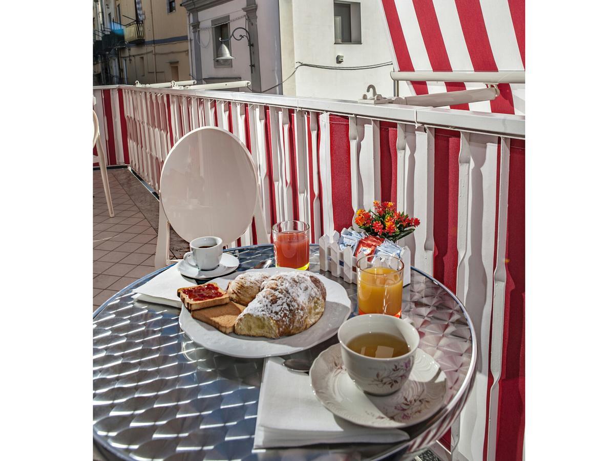 Enjoy Vida Bed and Breakfast Casola di Napoli Buitenkant foto